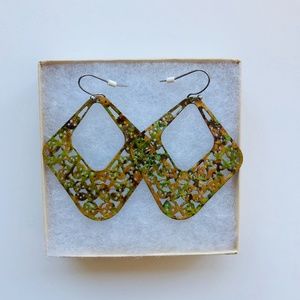 Vintage Metal Diamond-Shaped Earrings